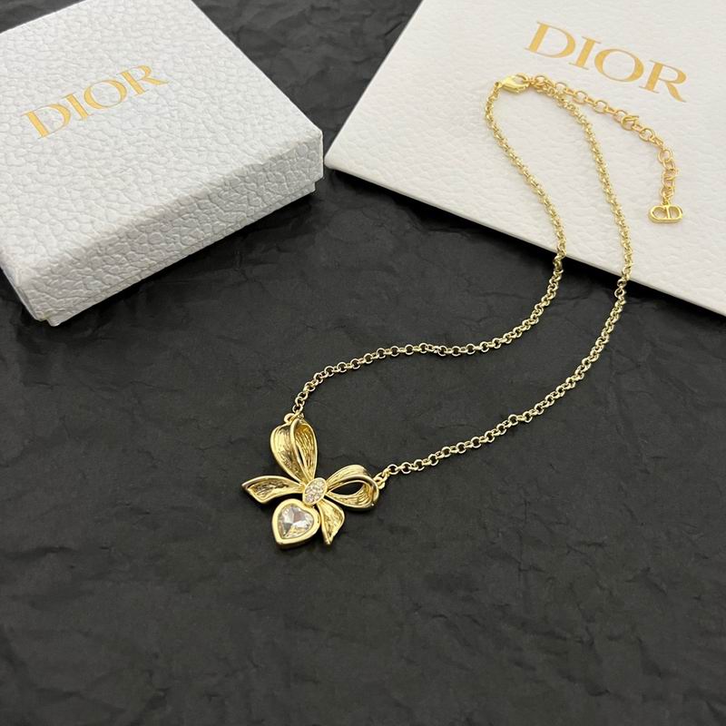 Dior Necklace 05lyr574